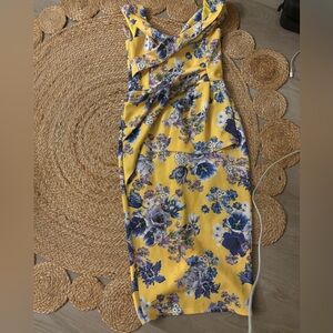 yellow and blue flower form fitting dress